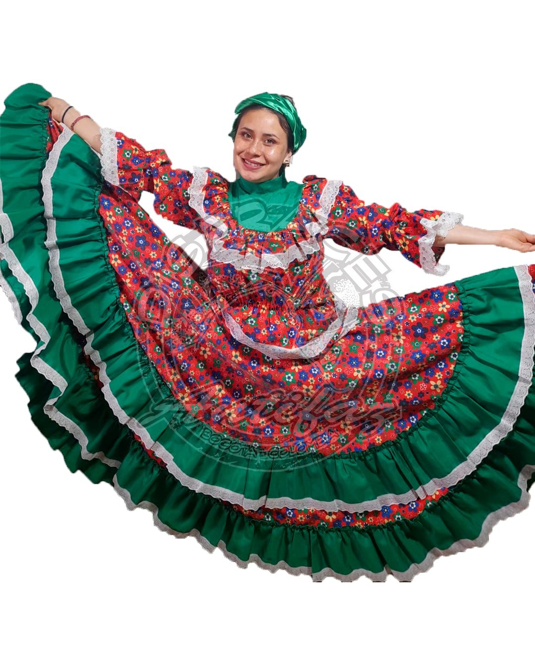 Mujer con traje típico de bullerengue en tonos verde y rojo oscuros con falda amplia tradicional del Pacífico colombiano