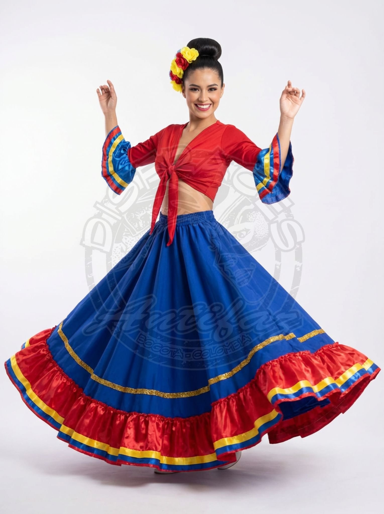 Traje típico cumbia Colombia para mujer con blusa roja de arandelas y falda azul con detalle de bandera nacional